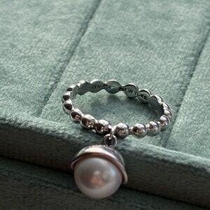 Elegant Silver Pom Pom Pearl Charm Ring